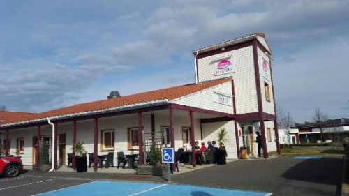 L'Auberge EverHotel Tarbes-Ibos 