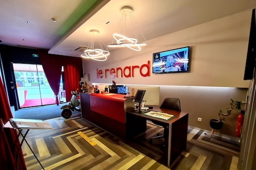 Photo 2 - Logis Hotel le Renard