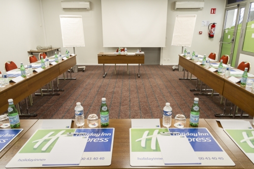 Photo 2 - Holiday Inn Express Amiens