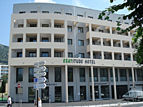 Hotel Esatitude